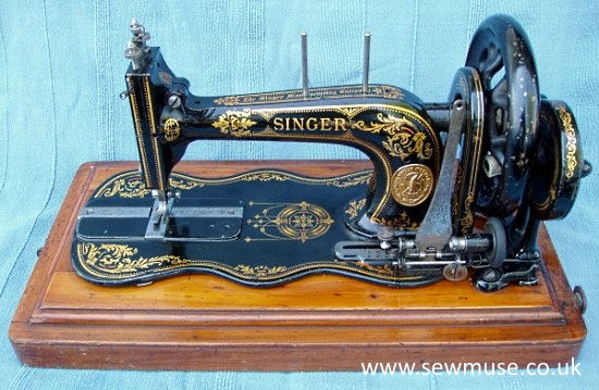 Singer Model 12